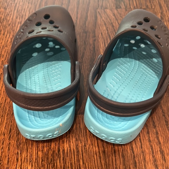 crocs - Picture 8 of 8